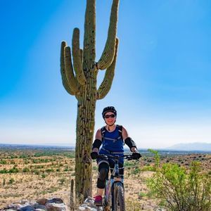 Meet your Posher, Claudia